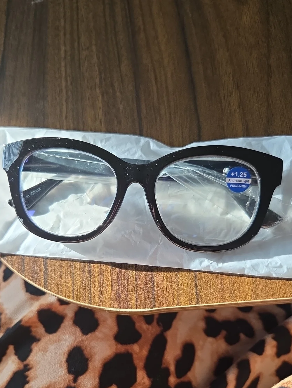 NIP Black Reading Glasses Strength: 1.25